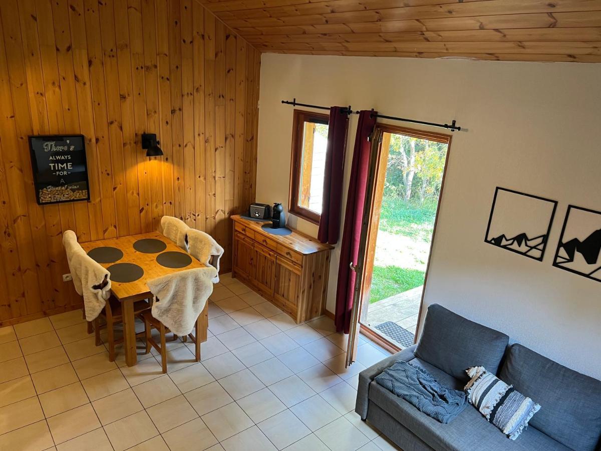 Chalet By Sophie Superdevoluy Avec Piscine Bagian luar foto